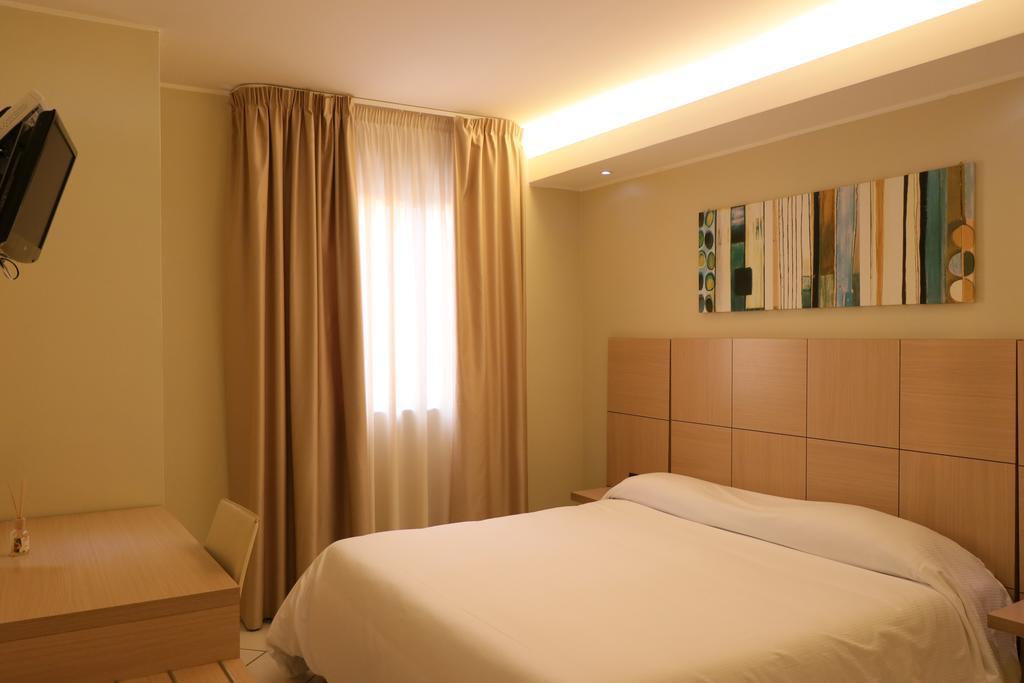 Hotel Ancora Pontecagnano Faiano Exterior foto